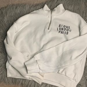 SEOUL LONDON PARIS GLOBAL GIRL SWEATSHIRT